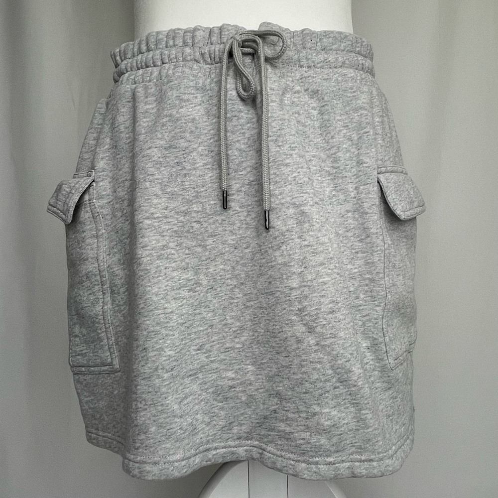 SOLD Universal Thread Gray Cozy Cargo Mini Skirt Size L